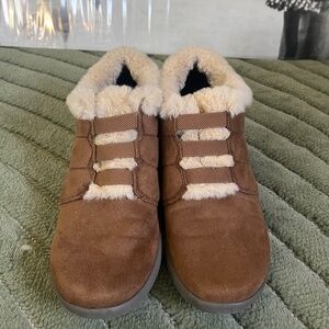 BZees Golden Winter Booties - BZees